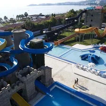 Risus Hotel 5*
