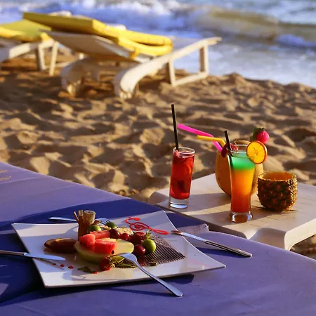 فندق Risus كوشاداسيه