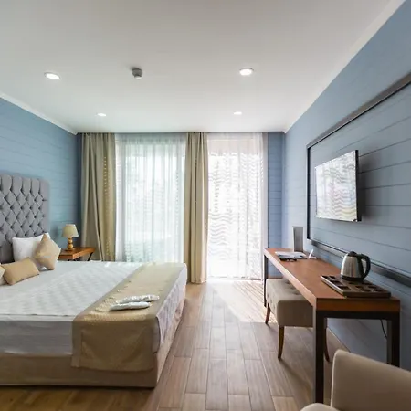 Risus Hotel 3*