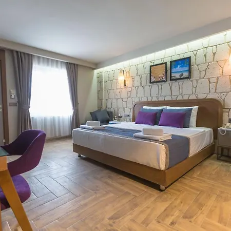 Risus Hotel Kusadasi