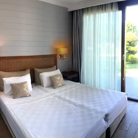 Risus 3* Кушадасы