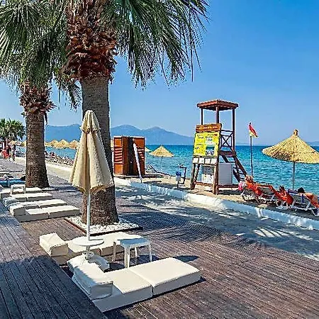 Ξενοδοχείο Risus