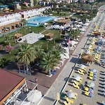 Risus Hotel
