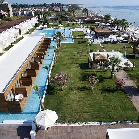 Risus Otel Kuşadası