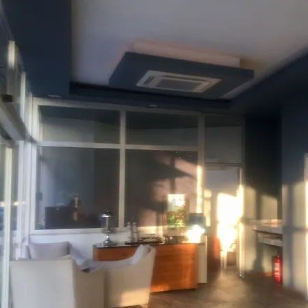 Risus Otel Kuşadası